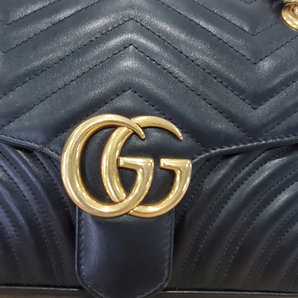 GG Marmont small matelassé shoulder bag - Picture 2 of 7